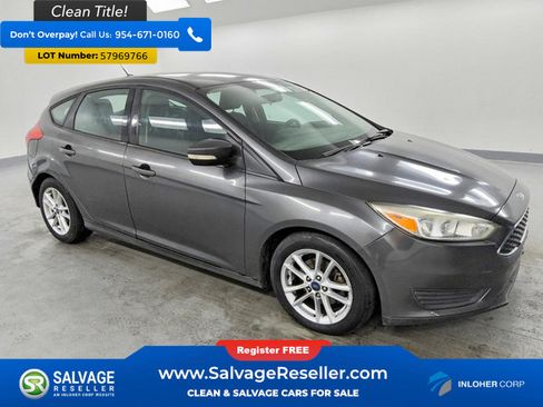Used 2017 Ford Focus SE FWD image 5