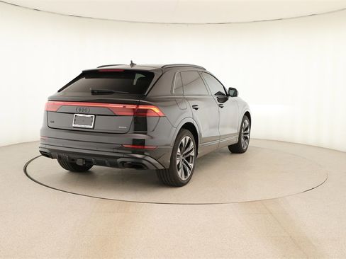 Used 2025 Audi Q8 Prestige w/ Prestige Package image 6