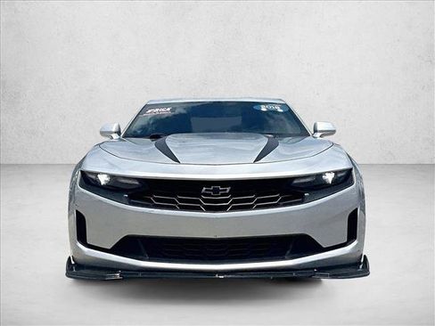 Used 2019 Chevrolet Camaro LT RWD image 3