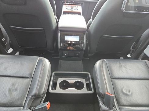 Used 2022 Lincoln Aviator Reserve w/ Equipment Group 201A AWD/4WD image 13