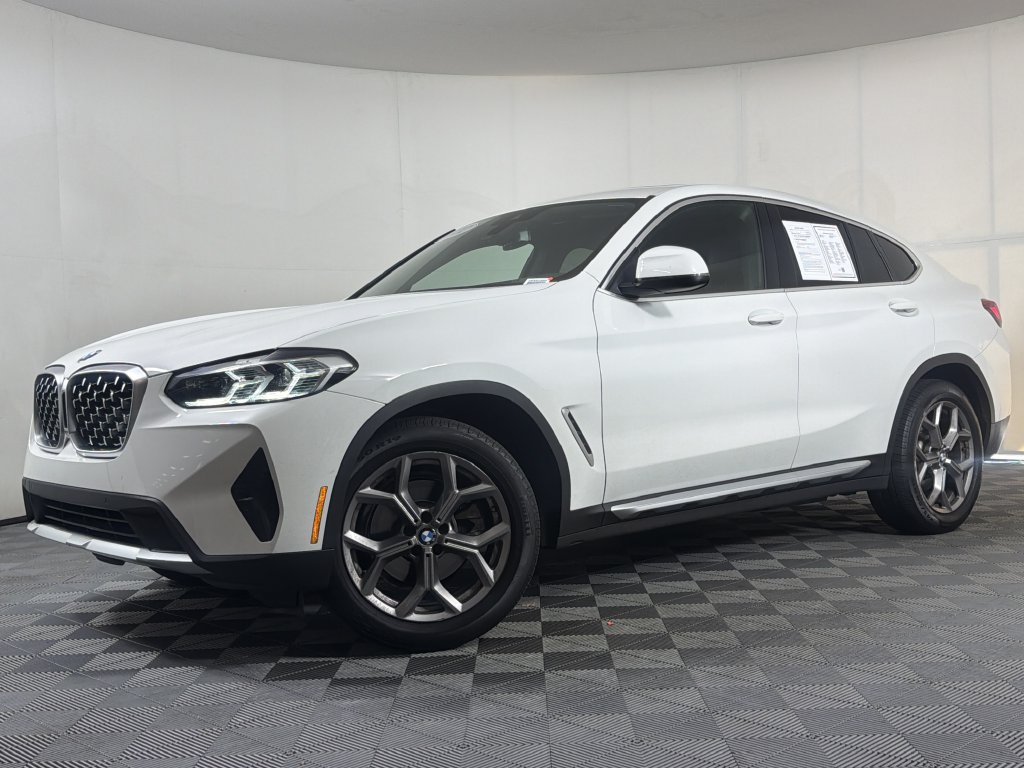 Used 2022 BMW X4 xDrive30i w/ Premium Package 2 AWD/4WD image 1