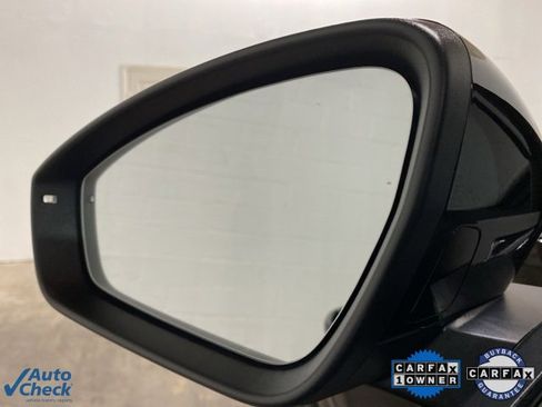 Used 2024 Audi Q4 e-tron Premium image 82