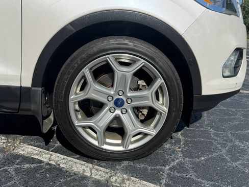 Used 2017 Ford Escape Titanium w/ Equipment Group 301A AWD/4WD image 9