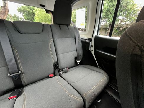 Used 2025 Jeep Wrangler Sport S image 36