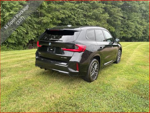Used 2023 BMW X1 xDrive28i w/ Premium Package AWD/4WD image 3