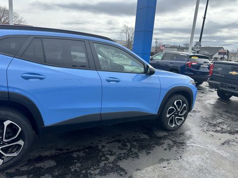 Used 2024 Chevrolet Trax RS image 10