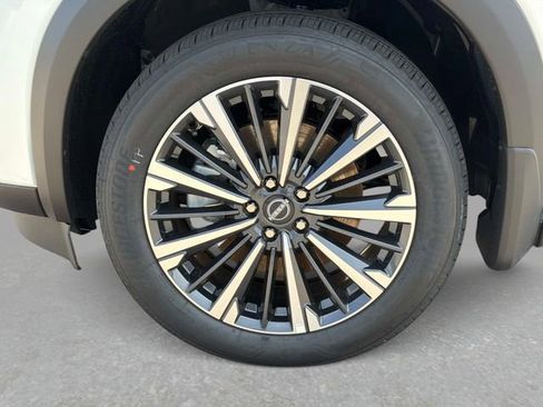 New 2026 Nissan Pathfinder Platinum w/ Cargo Package AWD/4WD image 12