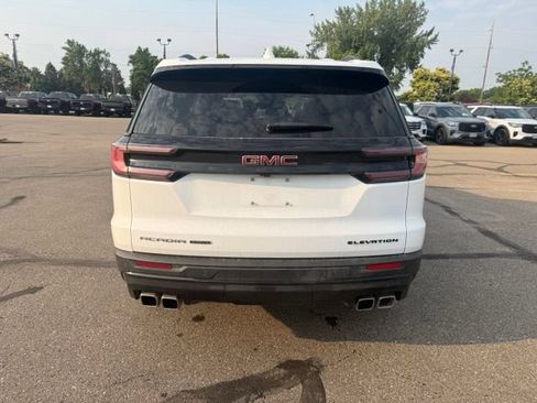 Used 2024 GMC Acadia Elevation w/ Black Edition AWD/4WD image 9