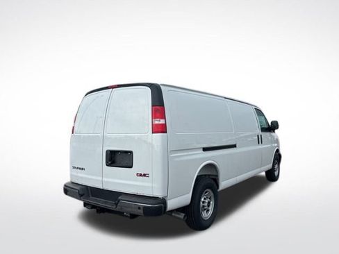 New 2025 GMC Savana 3500 Extended w/ Driver Convenience Package RWD image 10