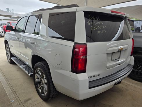 Used 2018 Chevrolet Tahoe LT w/ LT Signature Package RWD image 6