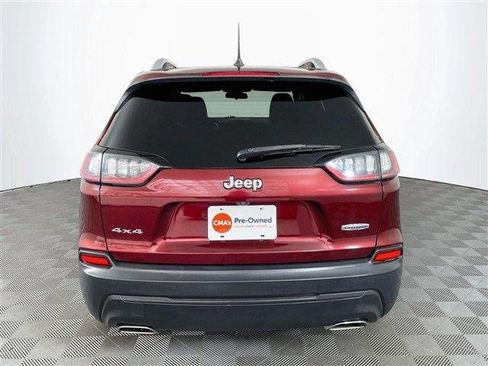 Used 2019 Jeep Cherokee Latitude w/ Cold Weather Group AWD/4WD image 7