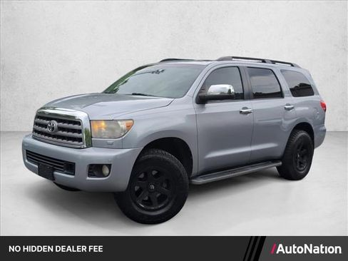Used 2014 Toyota Sequoia Platinum AWD/4WD image 1