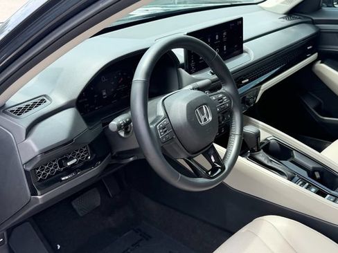 Used 2023 Honda Accord EX-L image 13