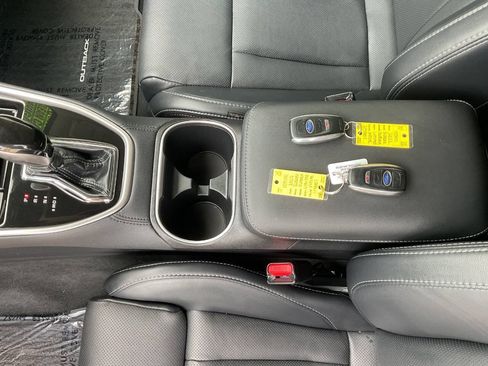 Used 2023 Subaru Outback Limited AWD/4WD image 47