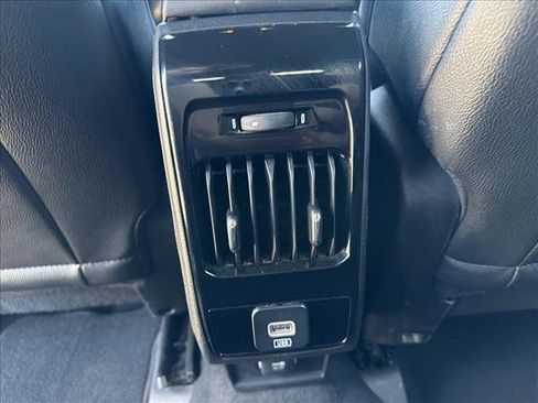 Used 2024 Jeep Compass Latitude AWD/4WD image 20
