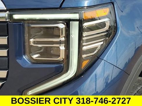 Certified 2022 GMC Sierra 1500 SLT AWD/4WD image 17