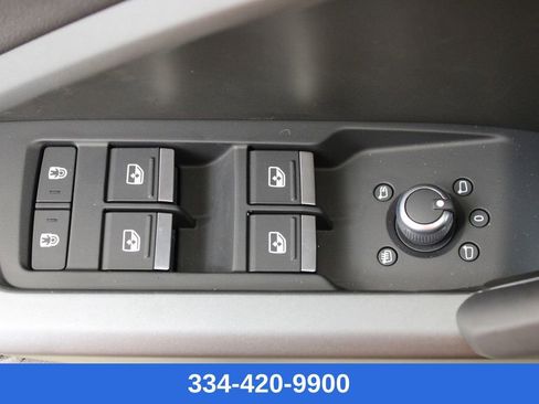 New 2025 Audi Q3 2.0T Premium image 15