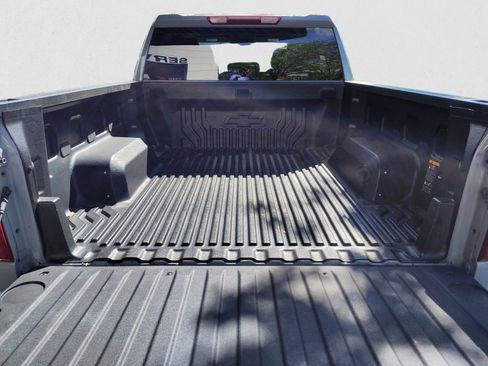 Used 2024 Chevrolet Silverado 1500 LT image 17