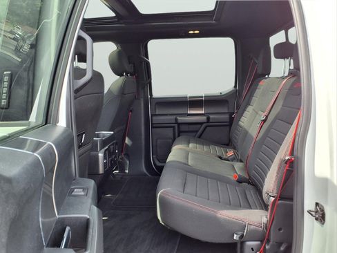 Used 2019 Ford F150 XLT w/ Equipment Group 302A Luxury AWD/4WD image 11