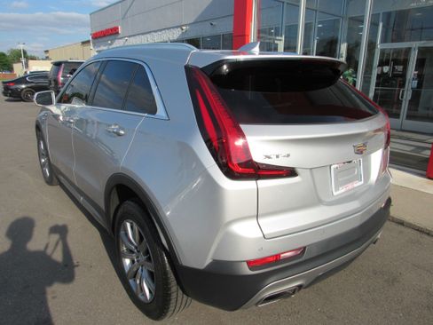 Used 2021 Cadillac XT4 Premium Luxury FWD image 7