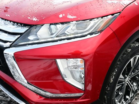 Used 2020 Mitsubishi Eclipse Cross SE image 12