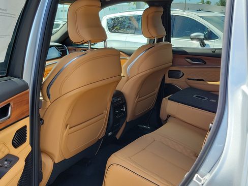 New 2026 Jeep Grand Cherokee Summit w/ Adv Protech Group IV AWD/4WD image 12