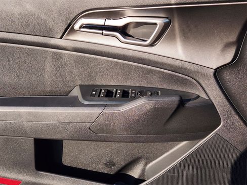 New 2026 Kia Sportage S image 20