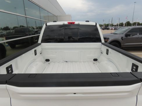 Used 2025 Ford F150 Platinum w/ FX4 Off-Road Package AWD/4WD image 14