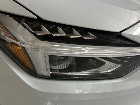 Used 2023 Polestar Polestar 2 image 26