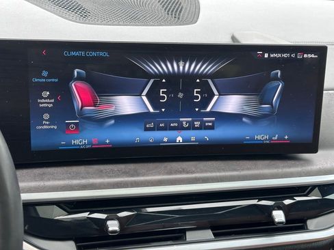 Certified 2025 BMW X5 M60i image 17