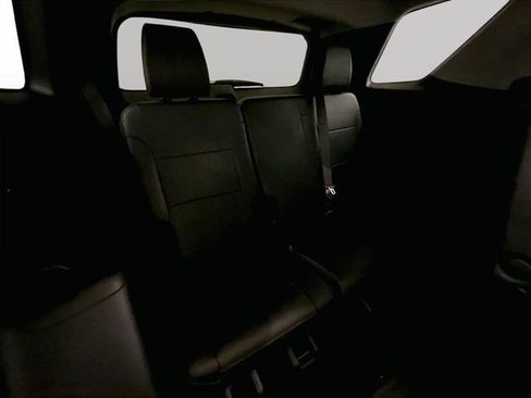 Used 2021 Chevrolet Traverse RS AWD/4WD image 27
