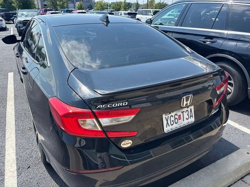 Used 2019 Honda Accord Sport image 4