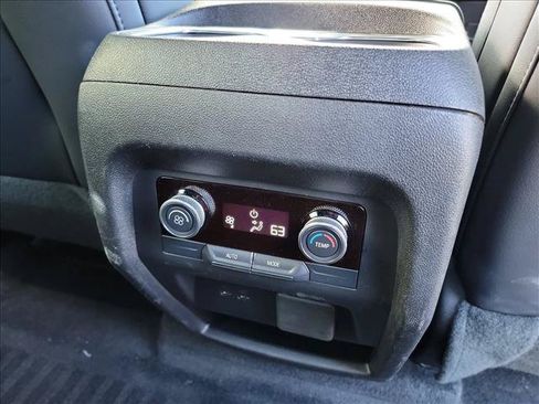Used 2025 Buick Enclave Sport Touring w/ Power Package FWD image 14