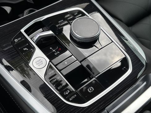 Used 2026 BMW X5 xDrive40i w/ M Sport Package image 29