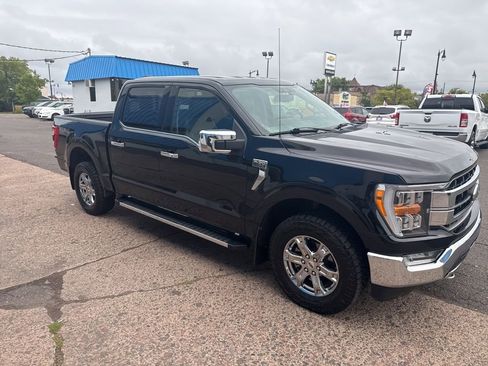 Used 2021 Ford F150 Lariat image 5