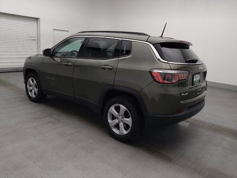 Used 2018 Jeep Compass Latitude AWD/4WD image 3