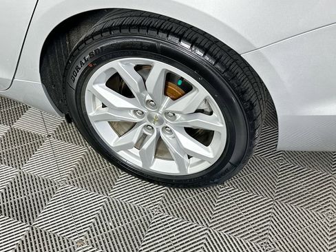 Used 2019 Chevrolet Impala LT image 38
