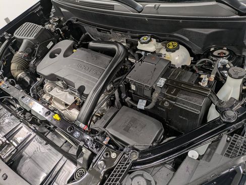 Used 2023 GMC Terrain SLT w/ Tech Package image 30