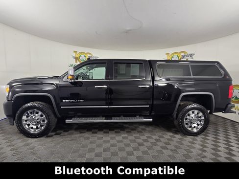 Used 2019 GMC Sierra 2500 Denali w/ Duramax Plus Package image 6