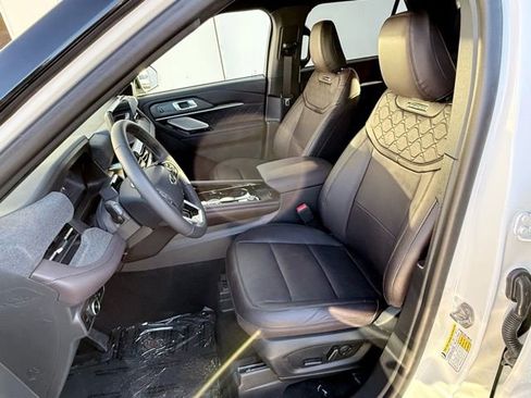 Used 2026 Ford Explorer Platinum w/ LUX Leather Package image 20