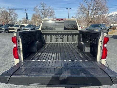 Used 2026 Chevrolet Silverado 1500 High Country w/ Technology Package image 13