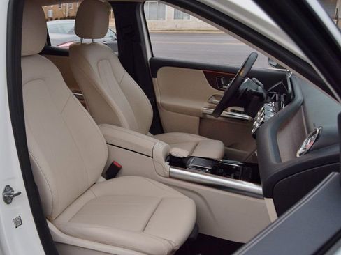 Used 2021 Mercedes-Benz GLA 250 4MATIC image 18