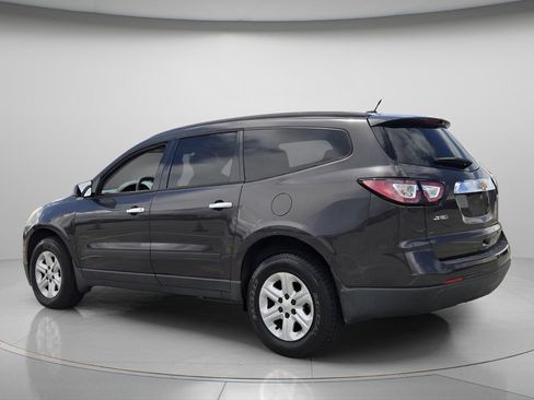 Used 2015 Chevrolet Traverse LS FWD image 8