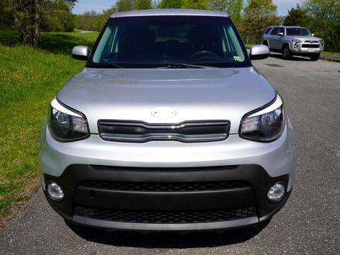 Used 2019 Kia Soul + image 2