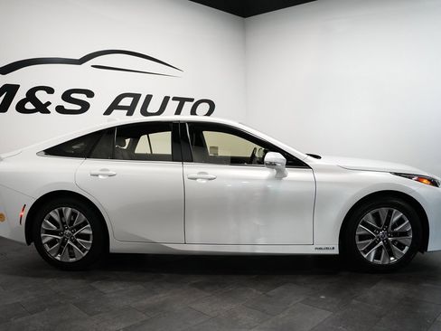 Used 2022 Toyota Mirai w/ Advanced Technology Package RWD image 7