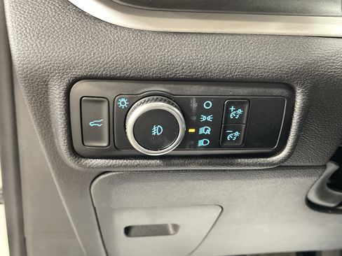 Used 2023 Ford Explorer XLT w/ Equipment Group 202A image 22