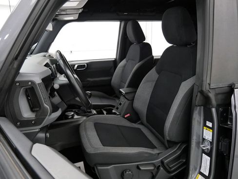 Used 2022 Ford Bronco Big Bend w/ Sasquatch Package AWD/4WD image 11