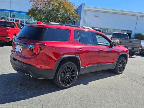 Used 2023 GMC Acadia SLE w/ Driver Convenience Package FWD image 13