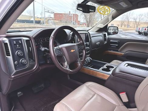 Used 2018 Chevrolet Silverado 1500 LTZ w/ Sport Package image 10