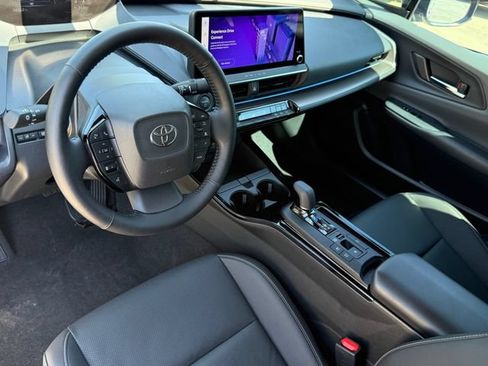 Used 2024 Toyota Prius Limited w/ Limited Premium Package FWD image 10